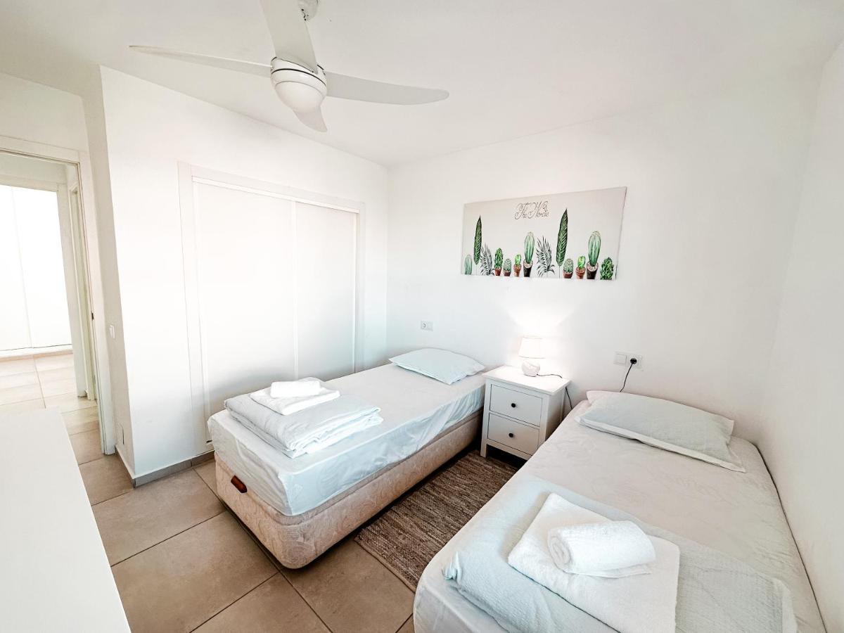 Costa Este Apartments กวาร์ดามาร์เดลเซกูรา ภายนอก รูปภาพ